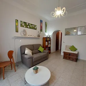  Apartamento C R A Zy For Rhome